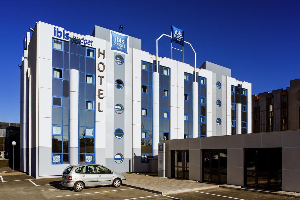 ibis budget Grigny Centre Buitenkant foto