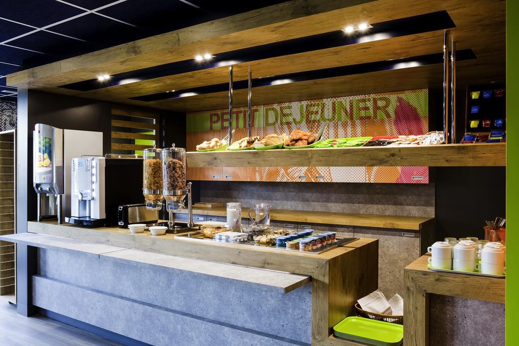 ibis budget Grigny Centre Buitenkant foto