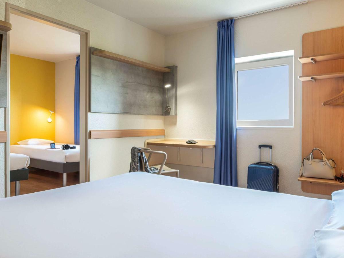 ibis budget Grigny Centre Buitenkant foto