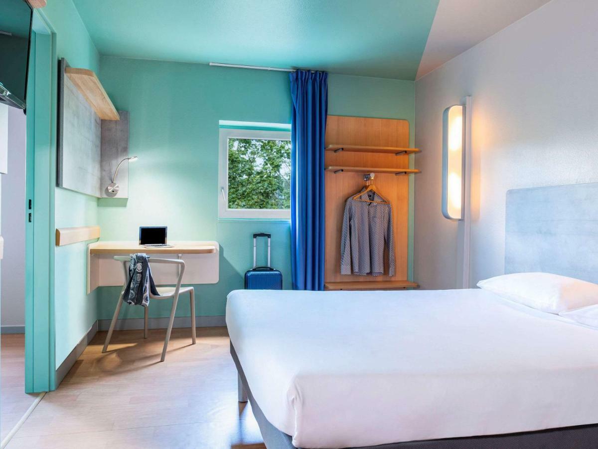 ibis budget Grigny Centre Buitenkant foto