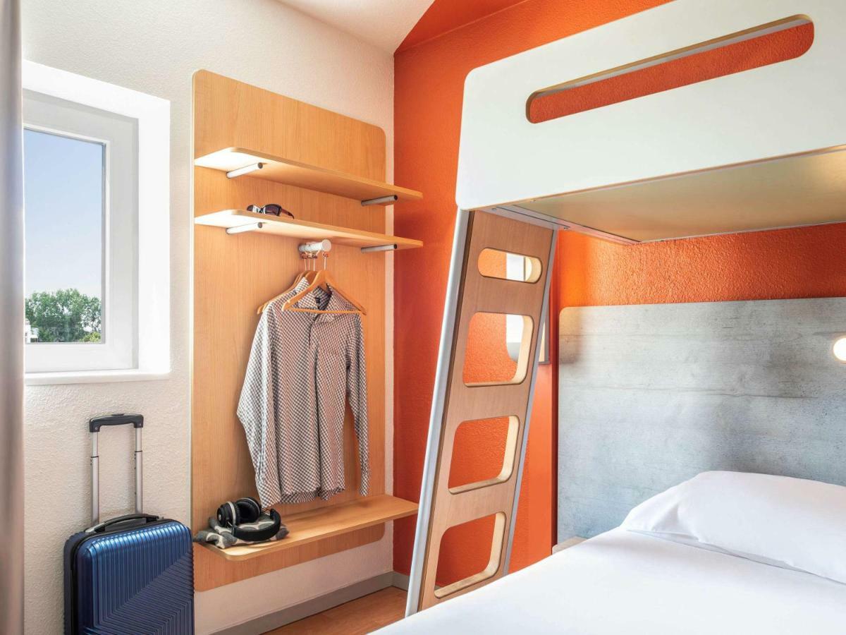 ibis budget Grigny Centre Buitenkant foto