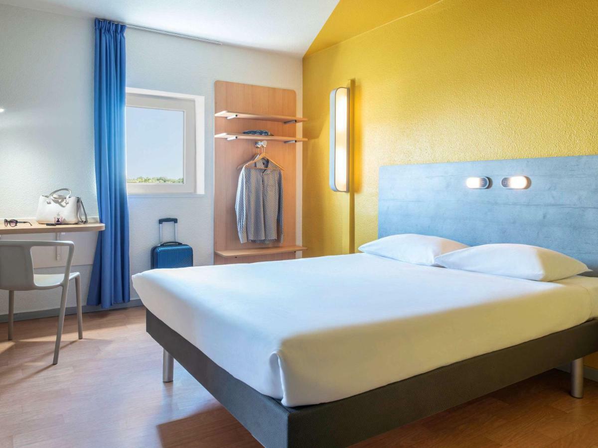 ibis budget Grigny Centre Buitenkant foto