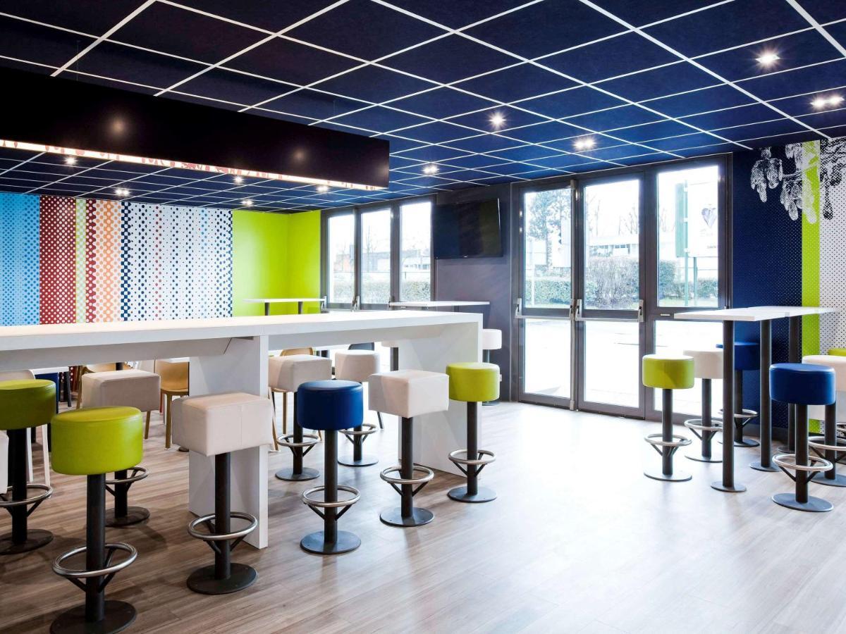 ibis budget Grigny Centre Buitenkant foto