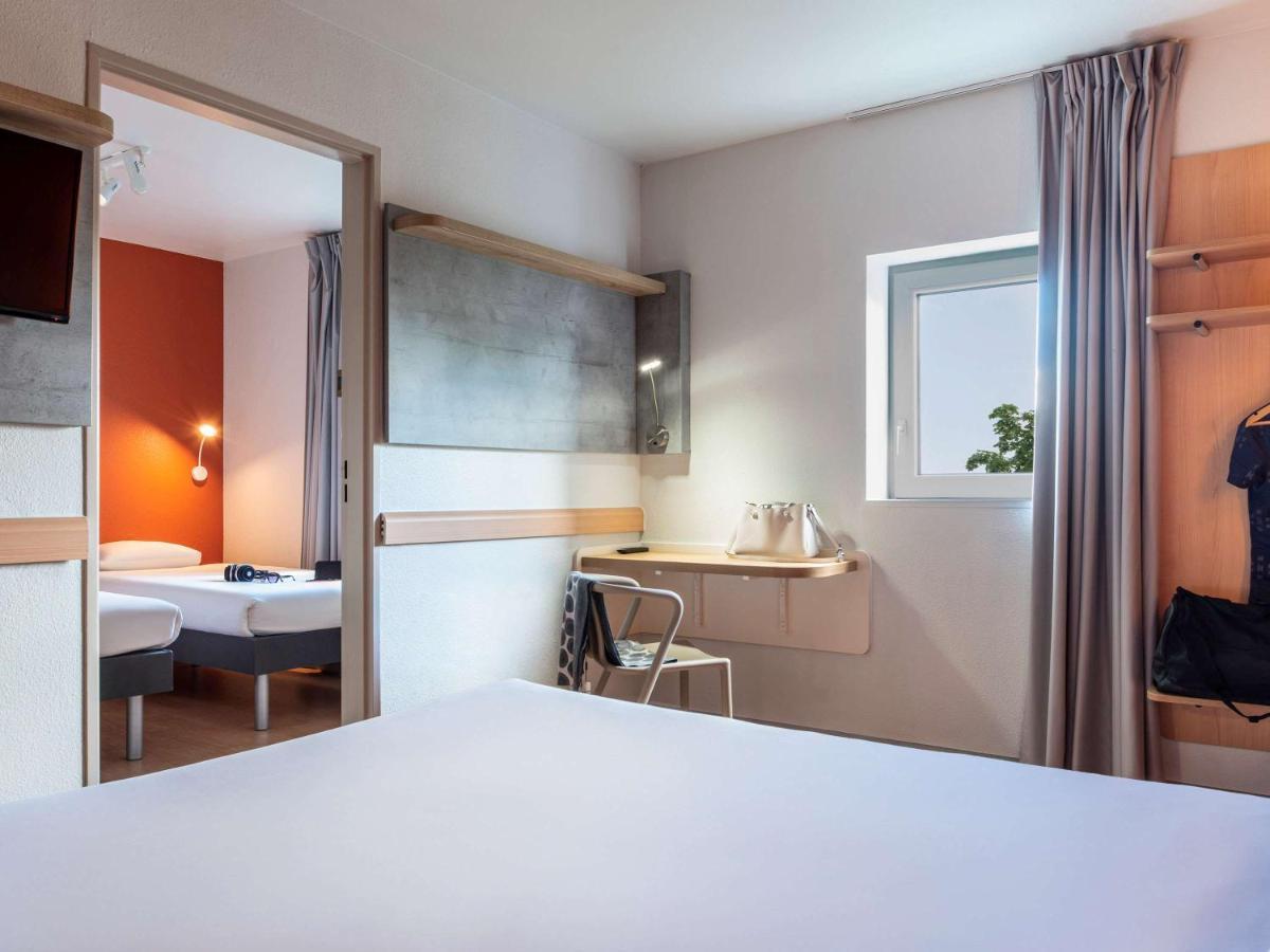 ibis budget Grigny Centre Buitenkant foto