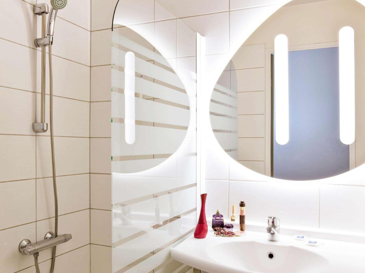 ibis budget Grigny Centre Buitenkant foto
